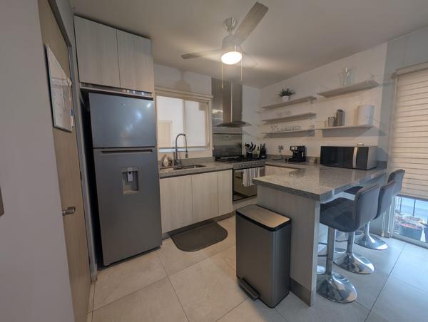 Departamento en venta en Anyana, Guadalupe.
Excelente ubicación, cerca de centros comerciales