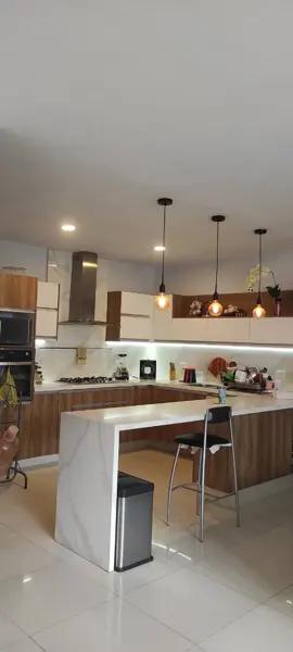 CASA EN VENTA EN PUNTO SUR