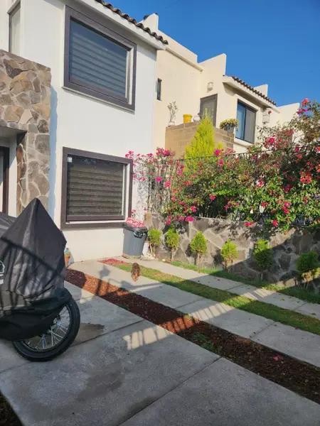 CASA EN VENTA EN SAN PEDRO CHOLULA (ZONA PLAZA SAN DIEGO)