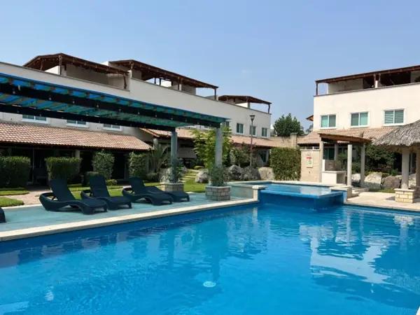 CASA EN VENTA EN CONDOMINIO DE 28 CASAS CON ESTRICTA VIGILANCIA 24/7 EN XOCHITEPEC CASA EN VENTA EN CONDOMINIO DE 28 CASAS CON ESTRICTA VIGILANCIA 24/7 EN XOCHITEPEC