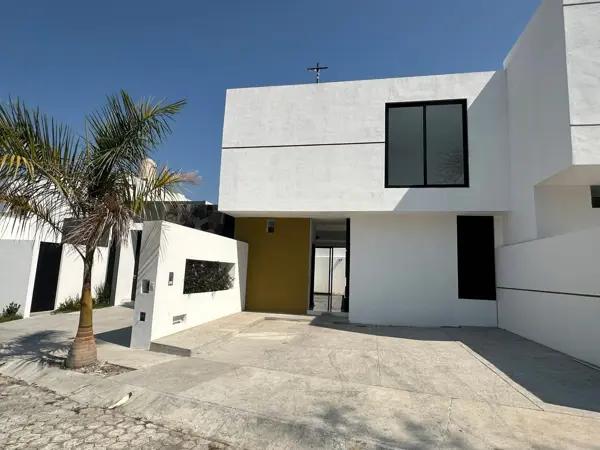 CASA EN VENTA- HACIENDA NOGUERAS CASA EN VENTA- HACIENDA NOGUERAS