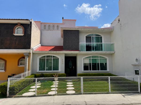 Casa en venta en Zona Plateada, Pachuca - Propiedad en Fraccionamiento Privado Casa en venta en Zona Plateada, Pachuca - Propiedad en Fraccionamiento Privado