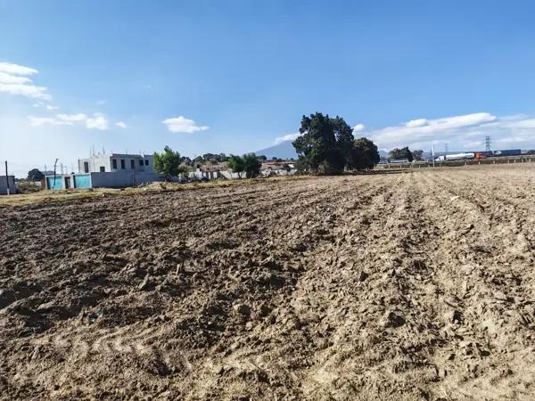 VENTA DE TERRENO EN AMOZOC (A PIE DE AUTOPISTA PUEBLA-VERACRUZ