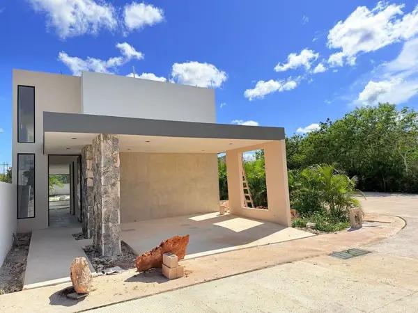 CASA EN VENTA EN PRIVADA CON AMENIDADES, CONKAL, MERIDA YUCATAN