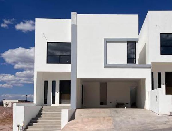 CASA EN VENTA EN CONDESA REJON CON PANELES SOLARES