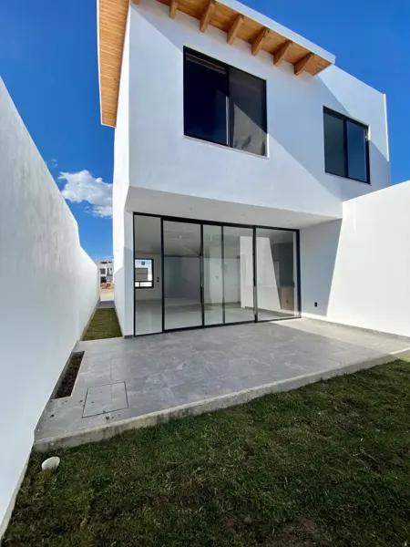 CASA EN VENTA EN SAN JUAN DEL RÍO, QRO. CASA EN VENTA EN SAN JUAN DEL RÍO, QRO.