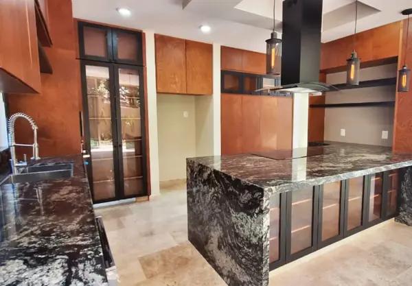 CASA EN VENTA EN CLUB Y DENTRO DEL CAMPO DE GOLF ALTOZANO, MORELIA