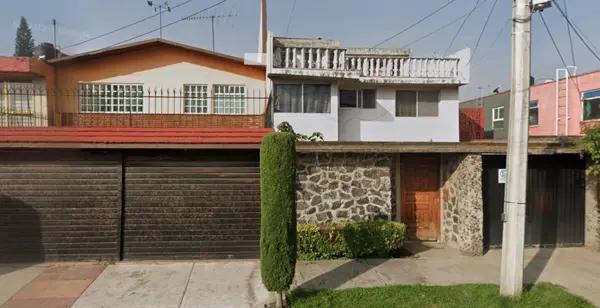 CASA EN VENTA EN SAN JUAN TEPEPAN, XOCHIMILCO, CIUDAD DE MÉXICO.