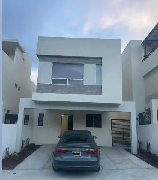 CASA EN RENTA ZONA APODACA