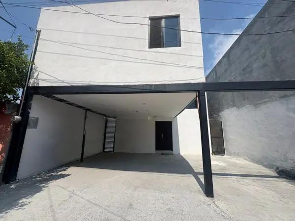 CASA EN VENTA EN GUADALUPE CASA EN VENTA EN GUADALUPE