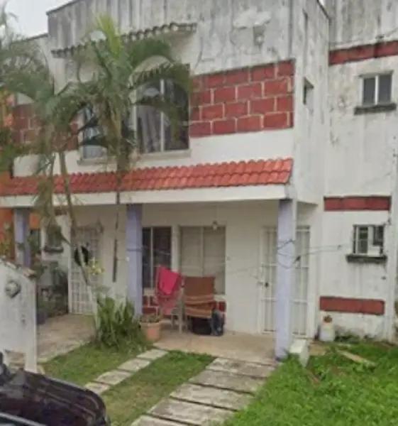 Casa de OPORTUNIDAD en Residencial las Olas, Cosoleacaque: 3 Recámaras, Garage y Jardín Casa de OPORTUNIDAD en Residencial las Olas, Cosoleacaque: 3 Recámaras, Garage y Jardín