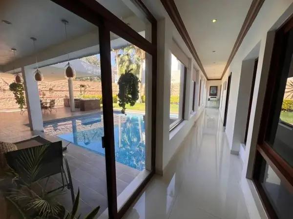 Gran Casa en Villa Camaleones con Alberca