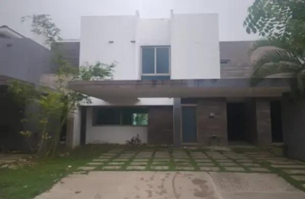 CASA EN VENTA EN FRACCIONAMIENTO ALTOZANO, CENTRO TABASCO CASA EN VENTA EN FRACCIONAMIENTO ALTOZANO, CENTRO TABASCO