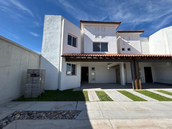 CASA DE 4 RECAMARAS LAS LOMAS TORREON
