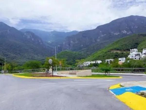 TERRENO RESIDENCIAL EN VENTA SIERRA ALTA ZONA CARRETERA NACIONAL MONTERREY