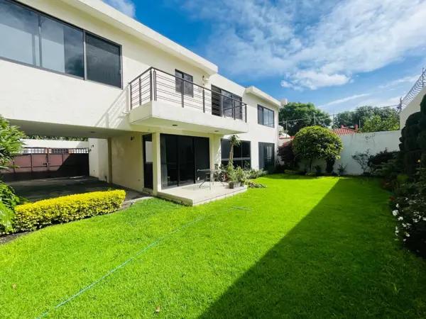 VENTA CASA CON JARDÍN EN EX HACIENDA DE MORILLOTLA CHOLULA PUEBLA
