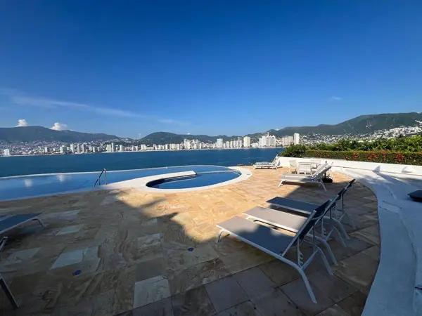 DEPARTAMENTO EN VENTA EN BRISAS GUITARRON ACAPULCO PLAYA DIAMANTE