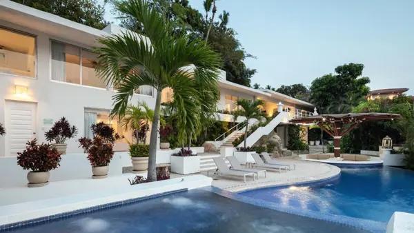 CASA EN VENTA EN BRISAS ACAPULCO
