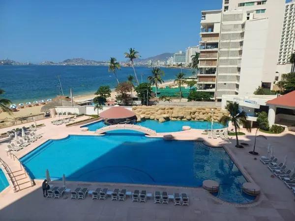 DEPARTAMENTO EN VENTA EN CENTURY RESORTS ACAPULCO DORADO