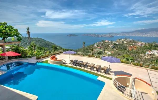 CASA EN VENTA EN LAS BRISAS ACAPULCO