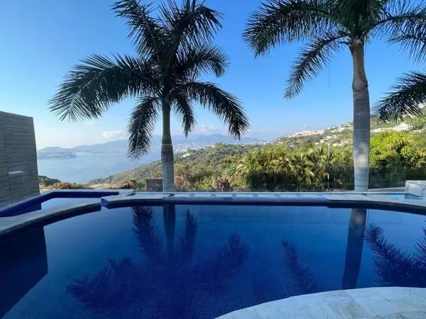 VILLA EN VENTA EN BRISAS DEL MARQUES ACAPULCO