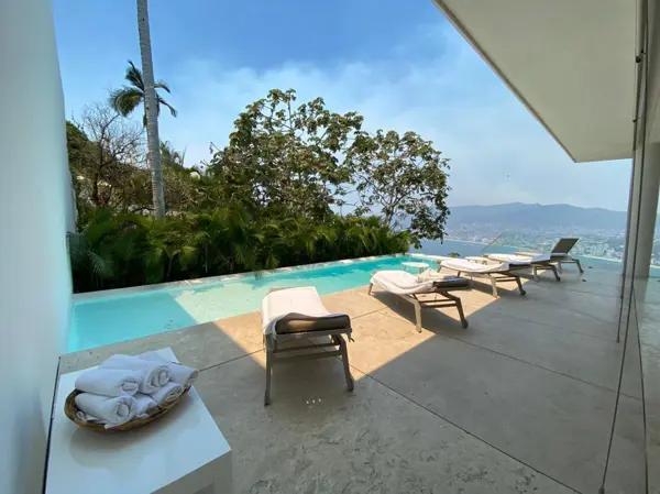CASA EN VENTA EN LAS  BRISAS ACAPULCO