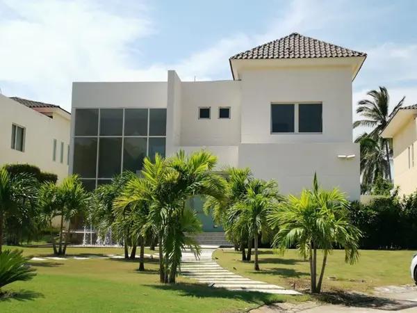CASA EN RENTA EN TRES VIDAS ACAPULCO