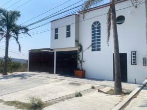 Piso con 5 lofts en renta | Ideal para alojamiento corporativo cerca de Parque Industrial El Marqués Piso con 5 lofts en renta | Ideal para alojamiento corporativo cerca de Parque Industrial El Marqués