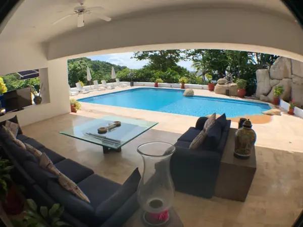 VENTA DE CASA EN LAS BRISAS ACAPULCO