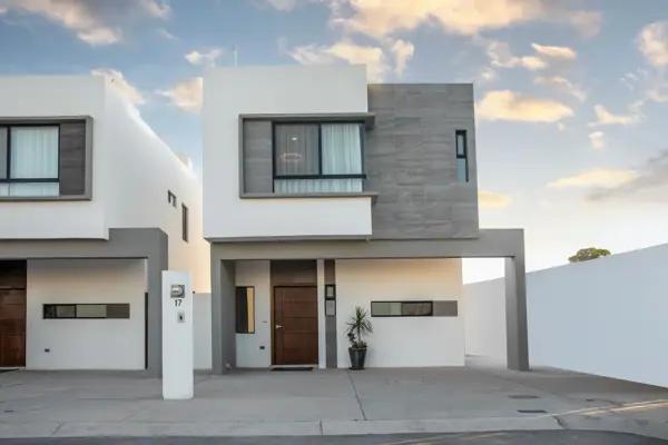Residencia Modelo  Versalles con Excelente Ubicación | Fraccionamiento Provenza