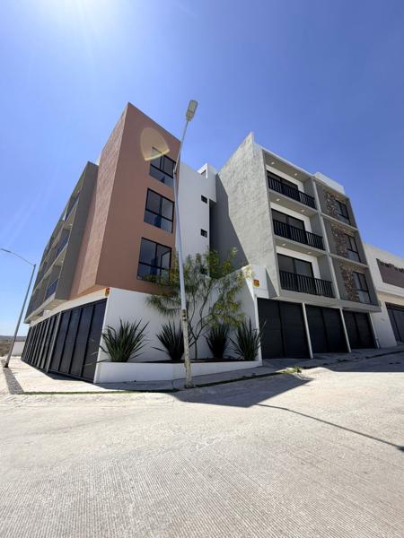 Departamento 3 recámaras en Fuerteventura con cochera techada y cerrada