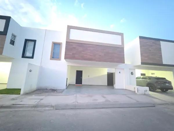 AMPLIA CASA  EN CIRCUITO MERIDIANO (SAULO)