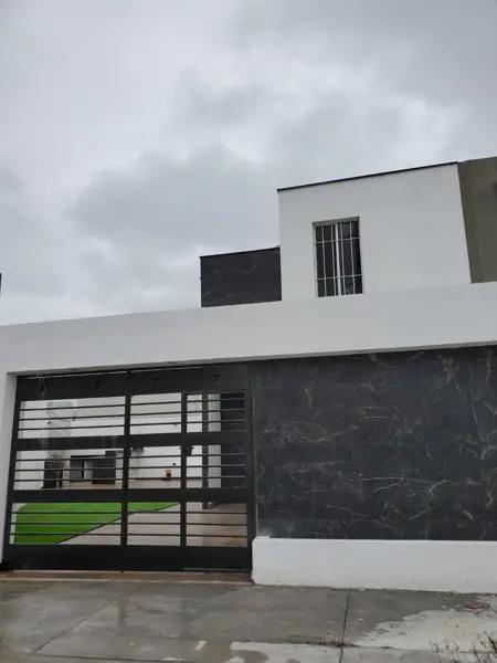 Casa en renta semi amueblada en Apodaca