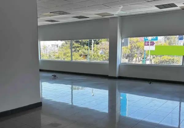 LOCAL COMERCIAL EN RENTA EN PRADOS DEL CAMPESTRE, MORELIA