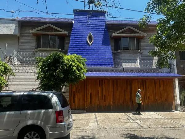 Casa en Venta sobre av principal