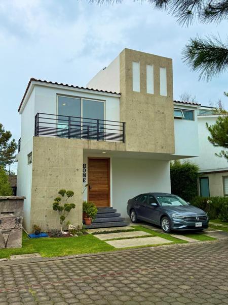 Espaciosa Propiedad Residencial en Metepec con Amenidades Exclusivas Espaciosa Propiedad Residencial en Metepec con Amenidades Exclusivas