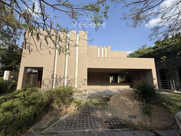 CASA DE LUJO EN RENTA, VALLE REAL, ZAPOPAN CASA DE LUJO EN RENTA, VALLE REAL, ZAPOPAN