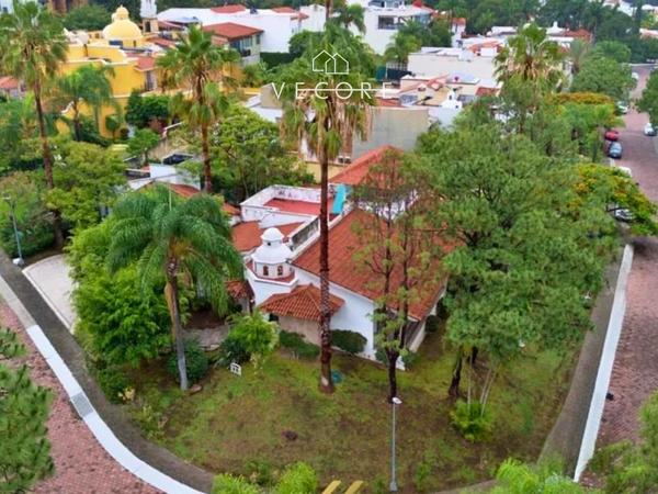 RESIDENCIA EN VENTA EN VILLA CORAL, ZAPOPAN