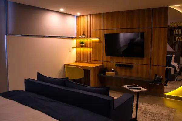 DEPARTAMENTO AMUEBLADO Y EQUIPADO TIPO LOFT EN RENTA