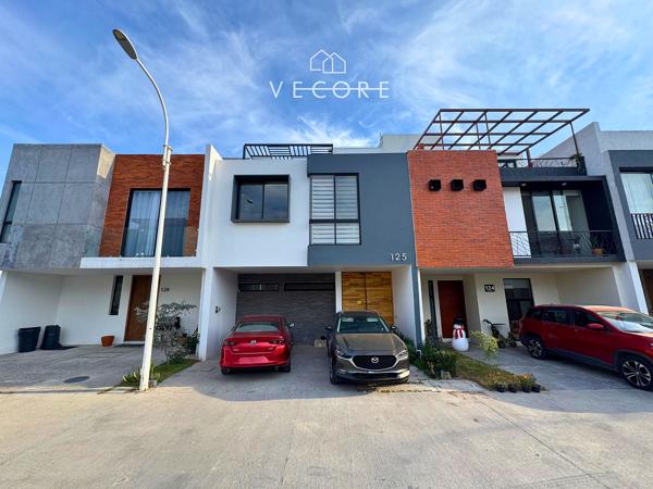 CASA EN VENTA EN FRACCIONAMIENTO ATMOSFERA, BOSQUES DE SANTA ANITA, TLAJOMULCO