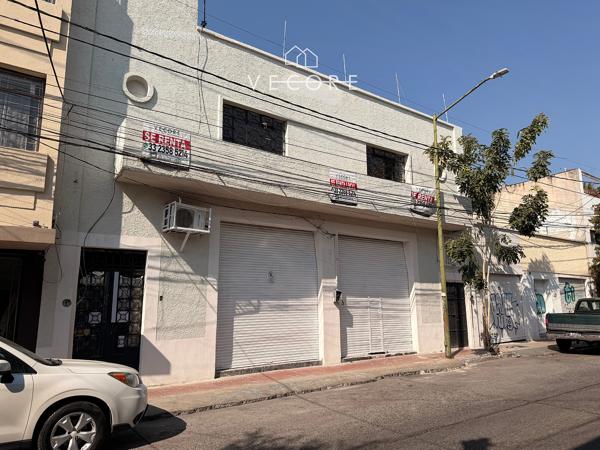 LOCAL EN RENTA EN PLANTA BAJA CON COCHERA/ALMACEN, AMERICANA, GUADALAJARA