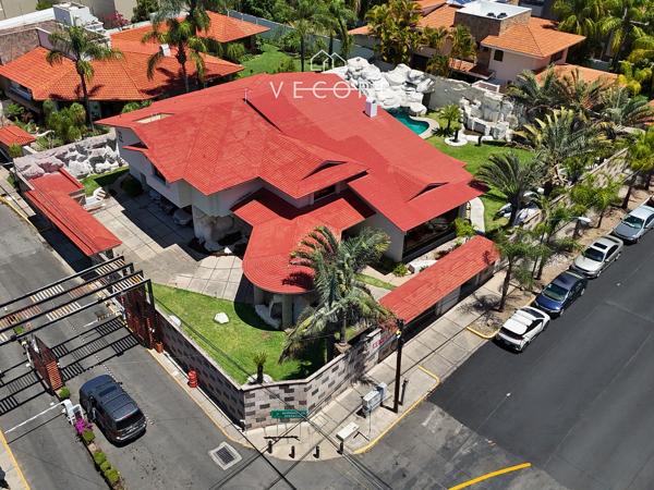 CASA EN VENTA EN COLINAS DE SAN JAVIER, ZAPOPAN CASA EN VENTA EN COLINAS DE SAN JAVIER, ZAPOPAN