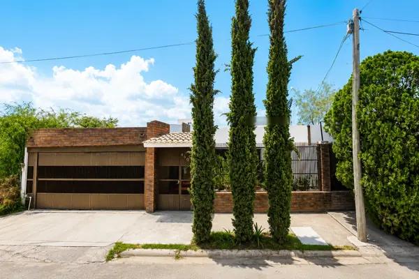 Amplia Casa de Una Planta en Renta | Ampliación La Rosita