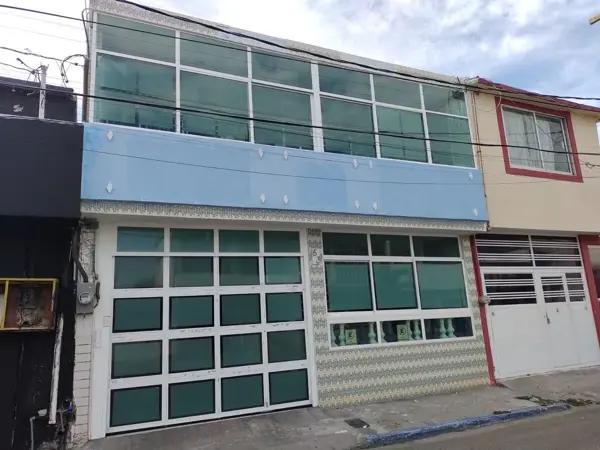 VENDO CASA CERCA DEL CENTRO Y DEL MAR