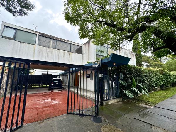 CASA EN VENTA EN CHAPALITA, GUADALAJARA