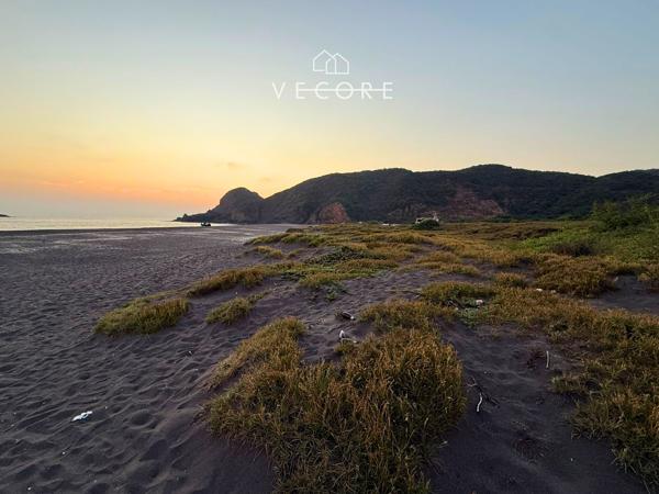 TERRENO FRENTE AL MAR EN VENTA, MANZANILLO, COLIMA