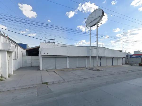 Locales Comerciales en Renta o Venta sobre Boulevard Torreón–Matamoros, Torreón, Coahuila. Locales Comerciales en Renta o Venta sobre Boulevard Torreón–Matamoros, Torreón, Coahuila.