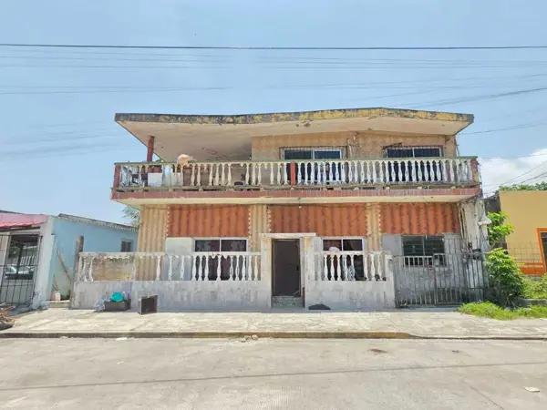 VENDO TERRENO CON CONSTRUCCION A METROS DE LA PLAYA VENDO TERRENO CON CONSTRUCCION A METROS DE LA PLAYA