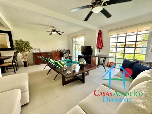 Casa con 3 recámaras, roof garden y salida a las áreas comunes