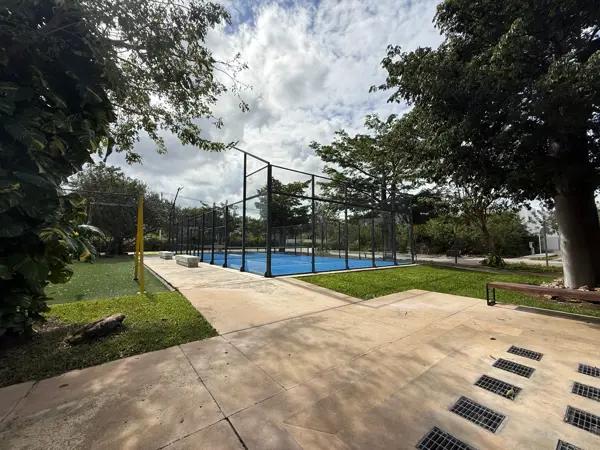 CASA EN VENTA DE UN PISO EN PRIVADA RESIDENCIAL ZONA NORTE CASA EN VENTA DE UN PISO EN PRIVADA RESIDENCIAL ZONA NORTE